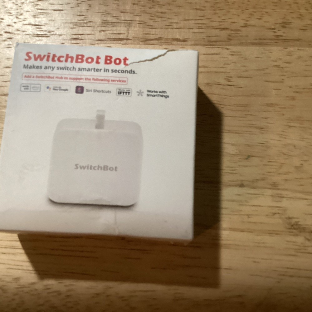SwitchBot Bot Smart Switch Button Pusher Bluetooth Fingerbot White New in Box