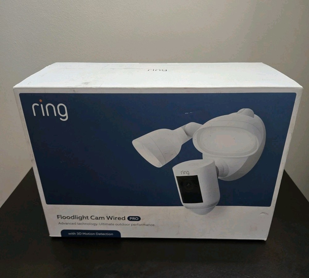 Ring Floodlight Cam Wired Pro – White – Open Box