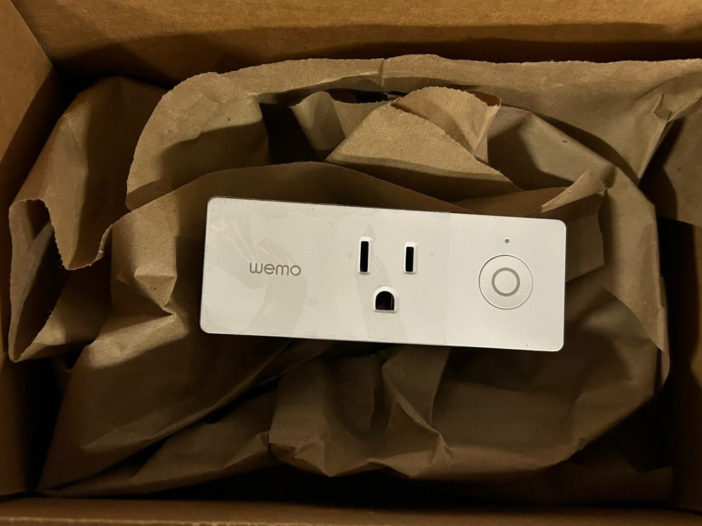 WeMo WiFi Enabled Mini Smart Plug – White (F7C063)