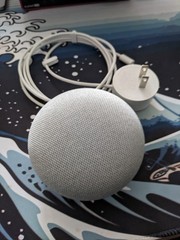 Google Nest Mini (1st Gen) Smart Speaker Chalk (HOA)