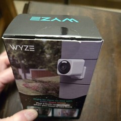 Wyze WYZEC4WH Cam v4 Wi-Fi 2.5K QHD Security Camera, Color Night Vision, 2-Way A