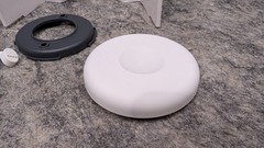 Google Nest Cam Indoor/Outdoor Battery Camera – GAO1317-US – Snow + Solar