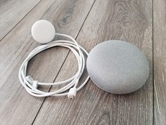 Google Home Mini 10395A-HOA Smart Speaker with Google Assistant Chalk Grey