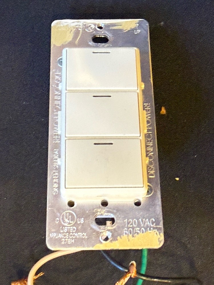 Control4 Light Almond 3 button keypad KPZ-381-x