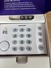 Iris Smart Home Security Keypad KPD800 TSA04-0 | 6 AA Batteries | Zigbee | Open