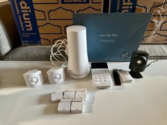 SimpliSafe Wireless Home Security Kit with Alexa and Google – 10 Piece