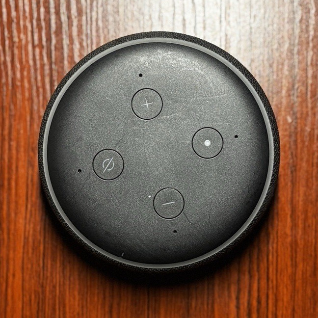 Used Amazon Echo Dot 3rd Generation Bluetooth/Wi-Fi Black (No power cord)