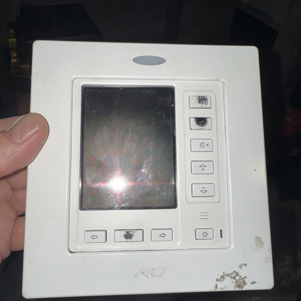 RTI RK3-V In-Wall Touchpanel Keypad, White