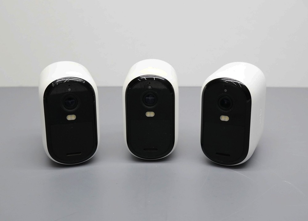 Arlo Essential XL 2K 2nd Gen VMC3352 Outdoor Wireless Cameras (3-Pack)