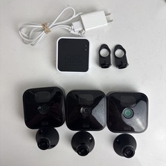 *PARTS ONLY* Blink 3rd Generation Indoor/Outdoor Camera Kit BCM00400U REGISTERED