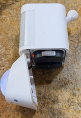 Ring Spotlight Cam Battery Wireless Wi-Fi 1080p Motion Siren + 2 Batteries