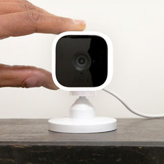 2 Pack Blink Mini Indoor Plug-In HD Smart Security Camera 1080p HD Video White