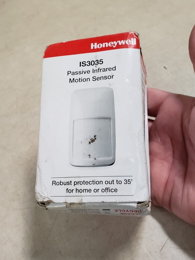Honeywell IS3035 PIR Motion Sensor-White