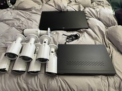 3xLOGIC Complete Surveillance System 4TB w/ 8 NV IP Bullet Cameras + 2k Monitor