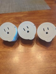 Etekcity Voltson Smart Wi-Fi Outlet Plugs (3) ESW01-USA -Good Condition