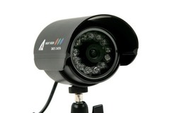 4/pics Wired Surveillance IR Cameras + 4x Power Supply NEW