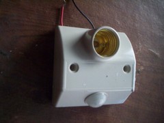 Household motion light detector with dusk to dawn hardwire 110V with bulb holder