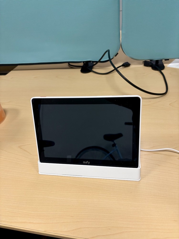 eufy Smart Display E10 Smart Home Hub 8″ Control Panel