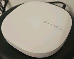 Samsung SmartThings Hub V3 Third Gen IM6001-V3P01 Zigbee Z-Wave Smart Home Hub