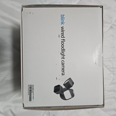 Blink Wired Floodlight Camera, Smart security camera, 2600 lumens, HD BLACK