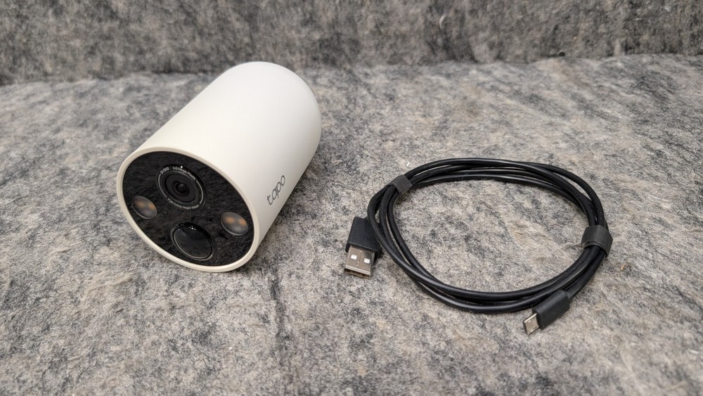 TP-LINK Tapo C425 2K QHD Wire-Free Night Vision Weatherproof Wi-Fi Camera Only