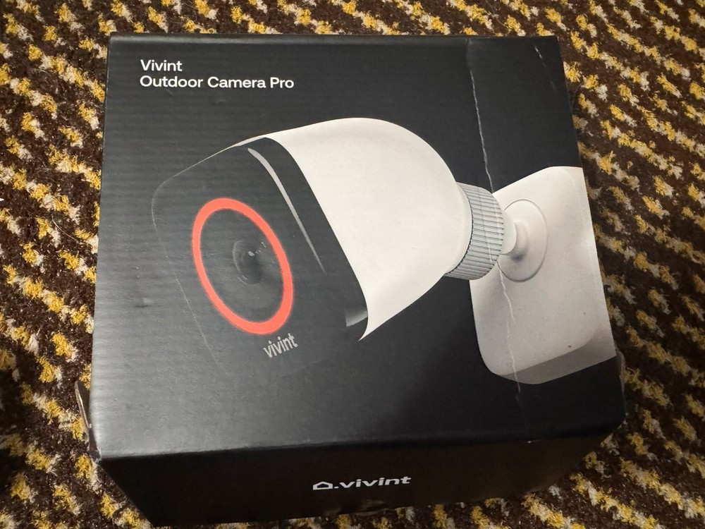 Vivint Outdoor Camera Pro Gen 2 VS-ODC350-WHT | 1080p FHD Smart Security Camera