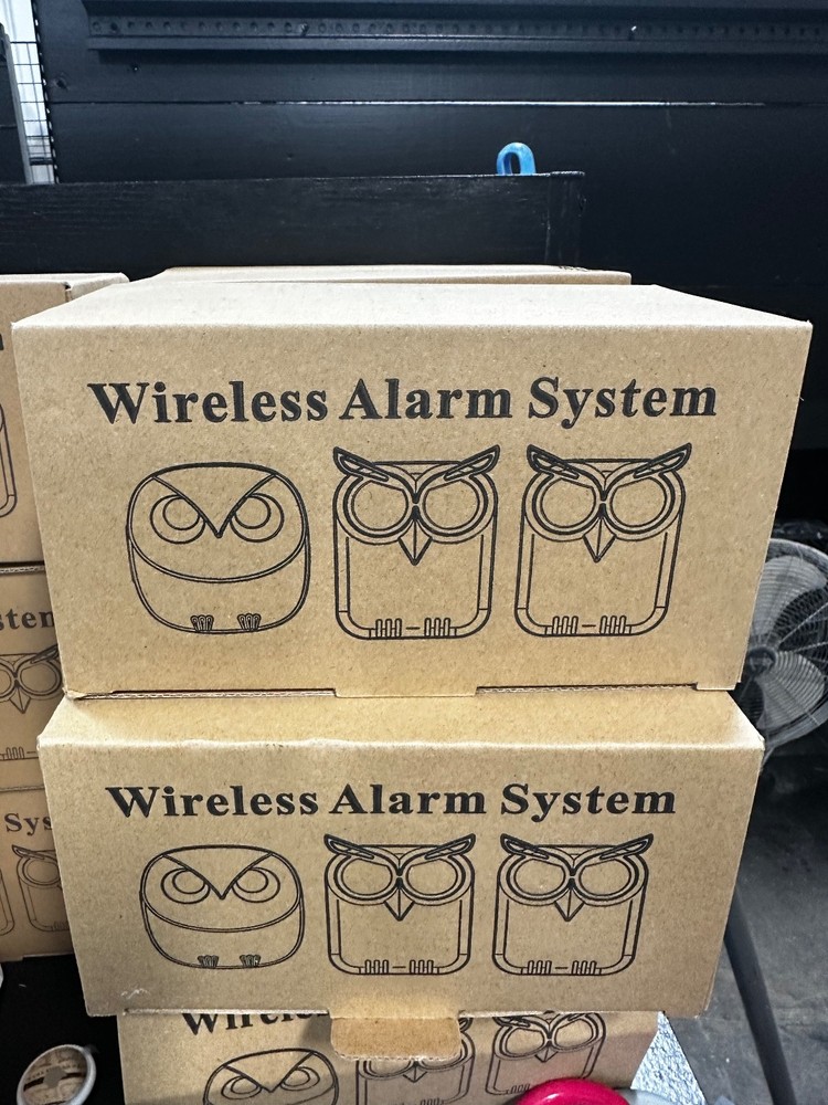 HTZSAFE Owl Wireless Alarm System. 1 Receiver and 2 Sensors.