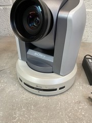 Sony BRC-300 1/4″ 3-CCD PTZ Color Video Camera w/ VCL-HG0737C Lens
