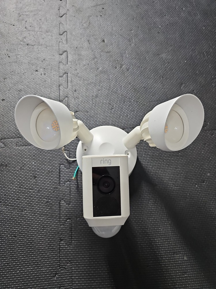 RING Floodlight Cam Wired with Motion-Activated 1080P HD Video-WHITE 5AT3T2