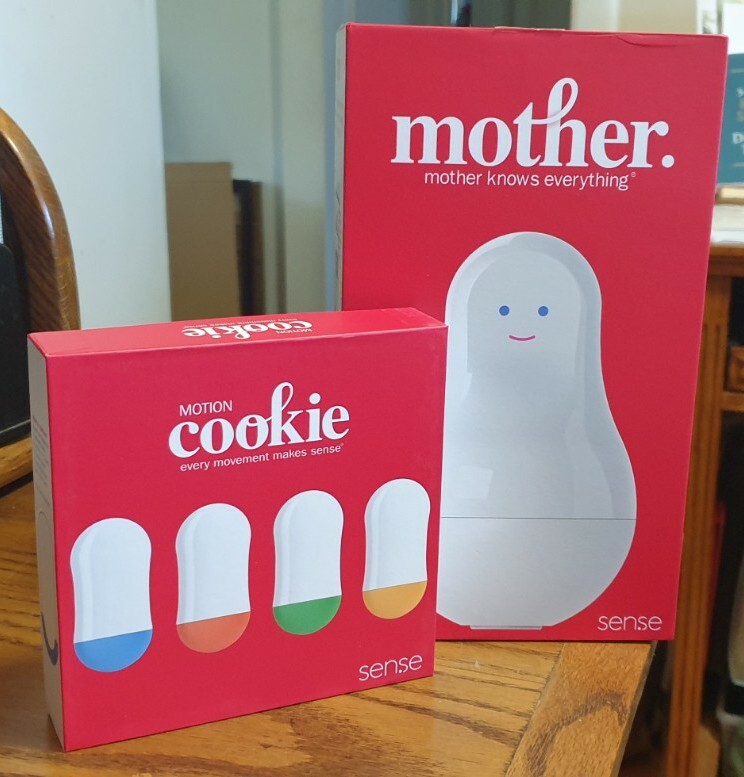 Sense Mother Motion Cookie Family Monitor Hub Includes 4 Cookie Sensors NEW