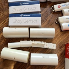 SimpliSafe Wireless 1st Generation Home Security Alarm System Bundle