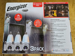 Energizer 5 GHz 2K Pan & Tilt Camera w/ multi-white 1000 Lumen Lightbulb. 3 Pack