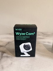 Wyze Cam v4 – 2.5K QHD Indoor/Outdoor WiFi Smart Security Camera