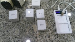 Arlo Pro Wireless Security Camera System 4 Cameras & 2 Base Station VMB4000 EUC