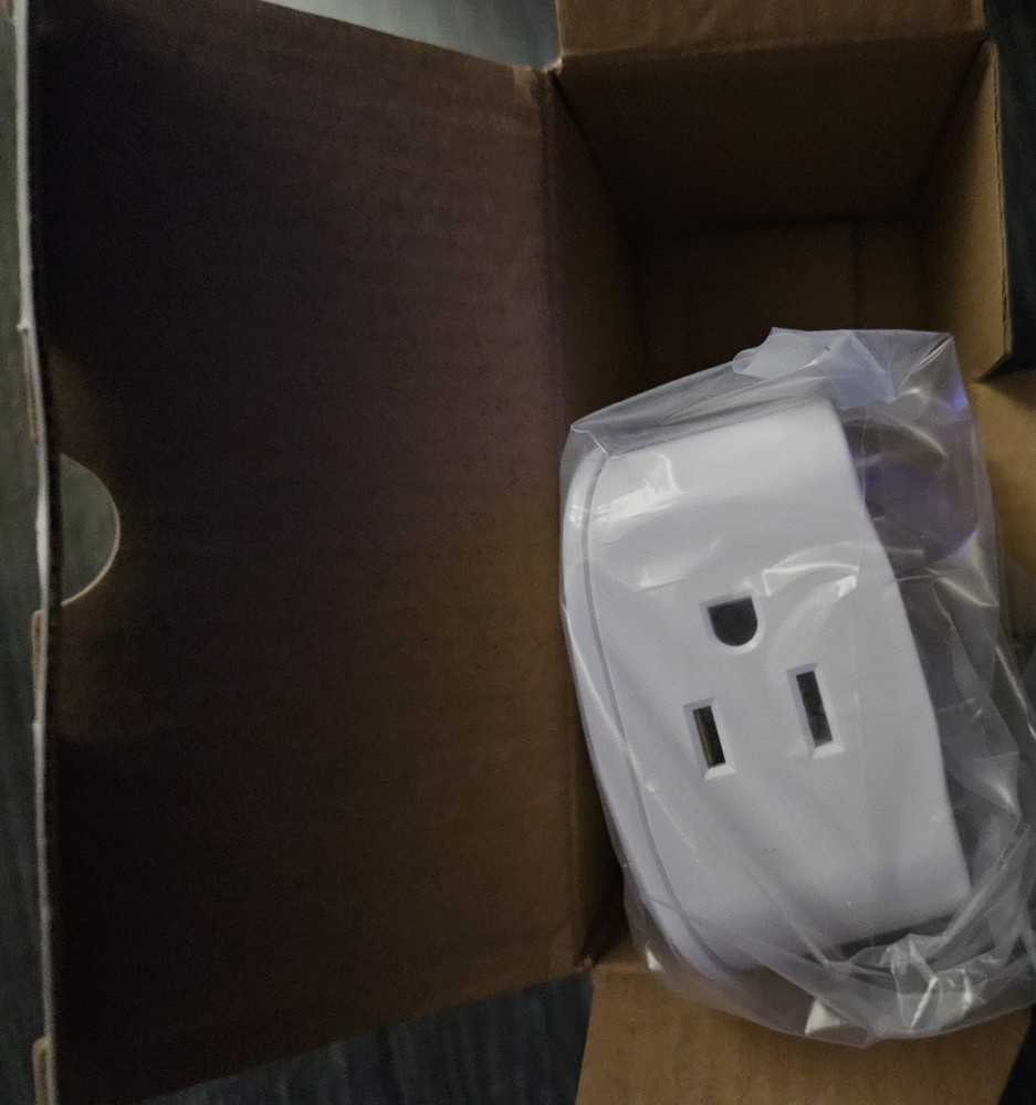 Control4 C4-V-OSW120-WH Wi-Fi Smart Plug 120V 15A *New*