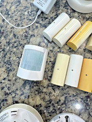 SimpliSafe Security System, 24 pieces, 1st Generation, Used Condition