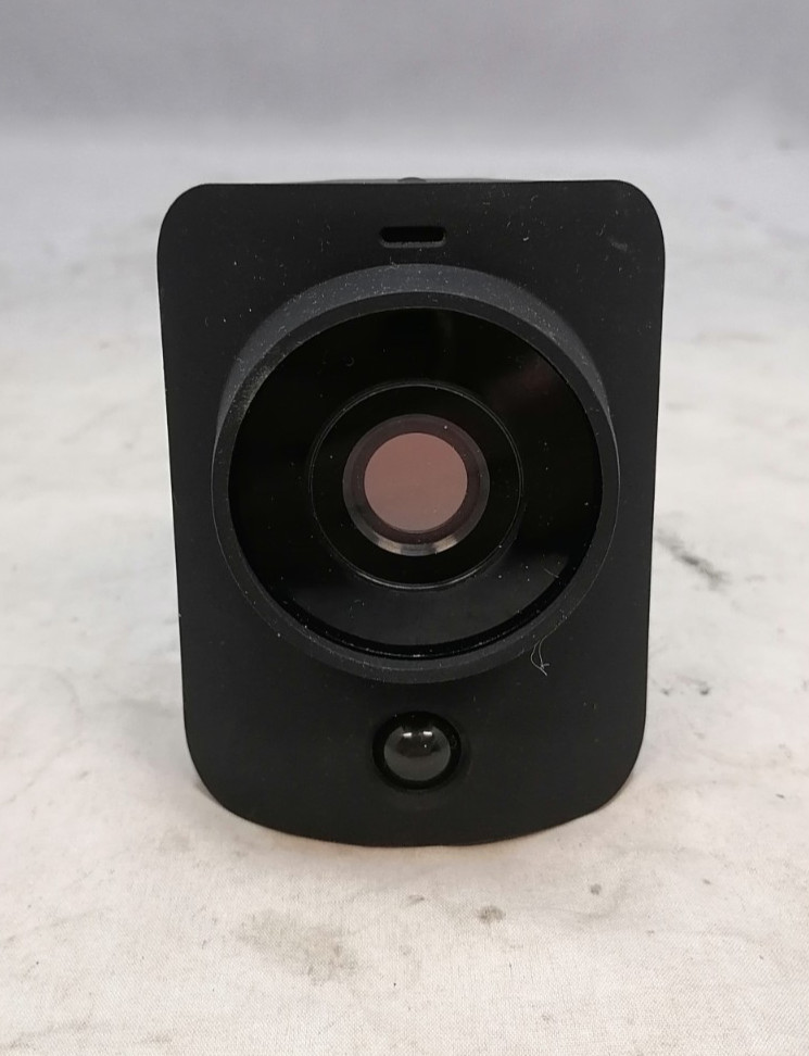 SimpliSafe’s Indoor SimpliCam Camera SSCM1