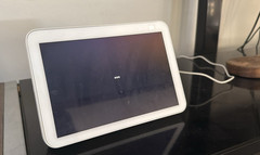 Amazon EchoSmart Display, Wired, White/Gray Fabric Rectangular