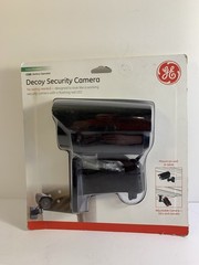 GE Indoor/Outdoor Decoy Security Camera Dummy Flashing LED Battery Operated