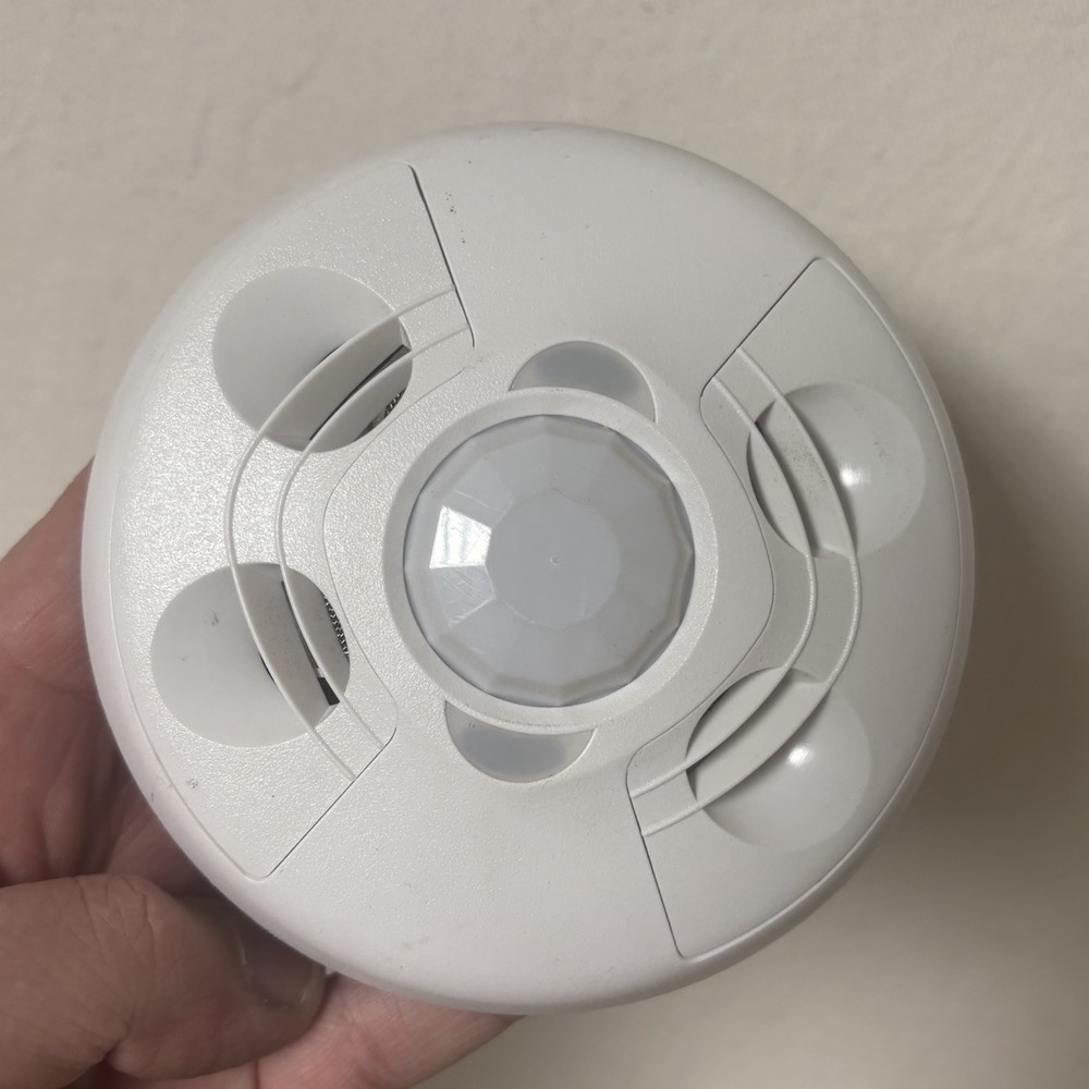 Crestron GLS-ODT-C-CN Dual Tech Occupancy Sensor Input 24V Used Great Condition
