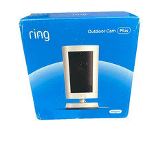 Ring Outdoor Cam Plus White Plug-In with 2K Video and Ring night Vision NEW